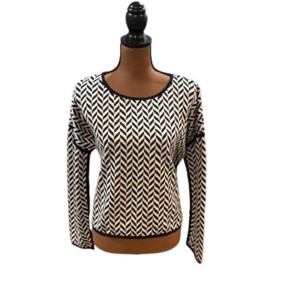 Sanctuary Black and White Chevron Sweater – Medium - Picture 1 of 9